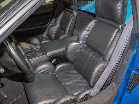 Used 1992 Chevrolet Corvette Coupe RWD image 13