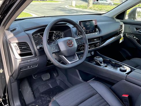 New 2026 Nissan Rogue Rock Creek image 8