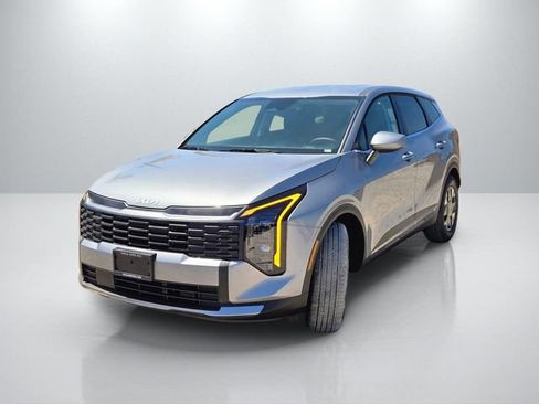 New 2026 Kia Sportage LX FWD image 8