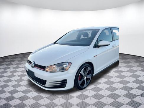 Used 2017 Volkswagen GTI S image 19
