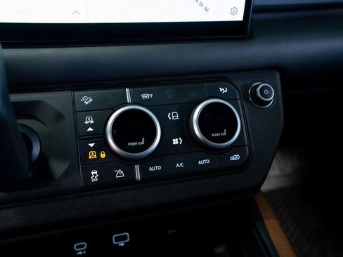 Used 2023 Land Rover Defender 110 X image 48