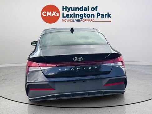 Certified 2024 Hyundai Elantra SEL FWD image 4