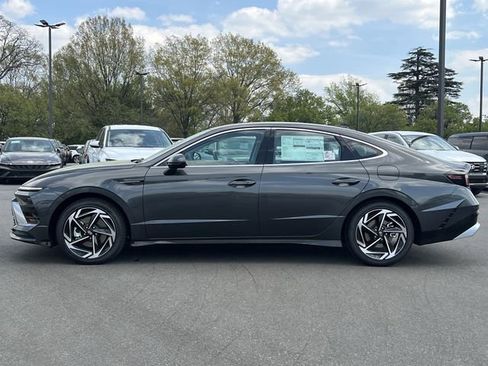 New 2026 Hyundai Sonata SEL FWD image 32