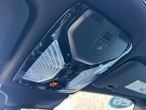 Used 2026 BMW X5 xDrive50e w/ M Sport Package image 23