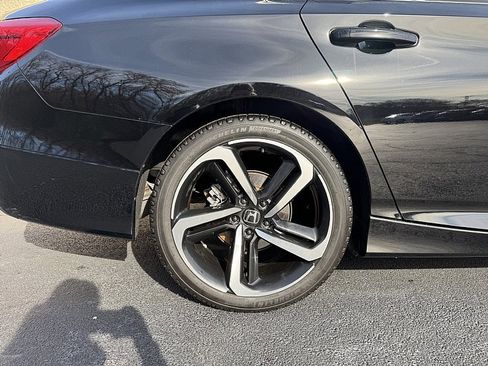 Used 2022 Honda Accord Sport image 5