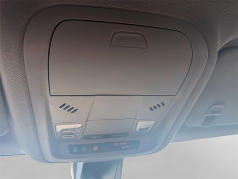 Certified 2025 Chevrolet Blazer LT image 23