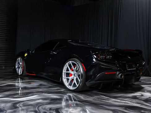 Used 2020 Ferrari F8 Tributo RWD image 13