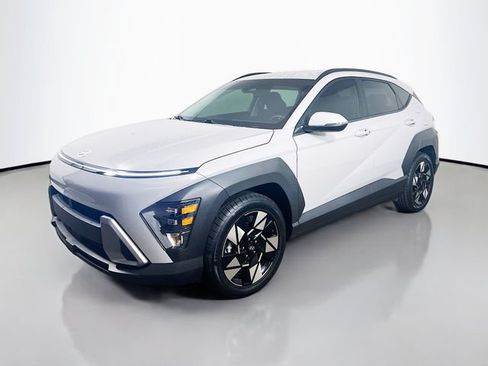 Used 2024 Hyundai Kona SEL FWD image 5