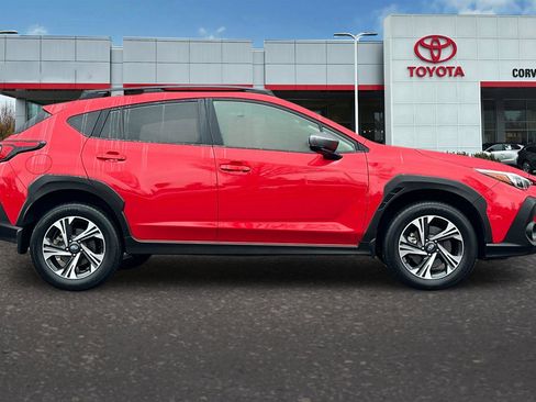 Used 2024 Subaru Crosstrek 2.0i Premium w/ Crosstrek Mirror Package image 3