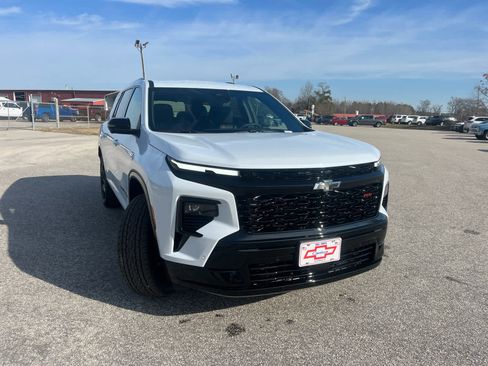 New 2026 Chevrolet Traverse RS w/ LPO, Illumination Package image 12