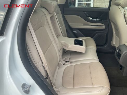 Used 2022 Lincoln Corsair Reserve w/ Elements Package FWD image 30