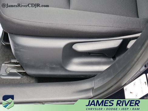 Used 2025 Toyota Corolla LE FWD image 23