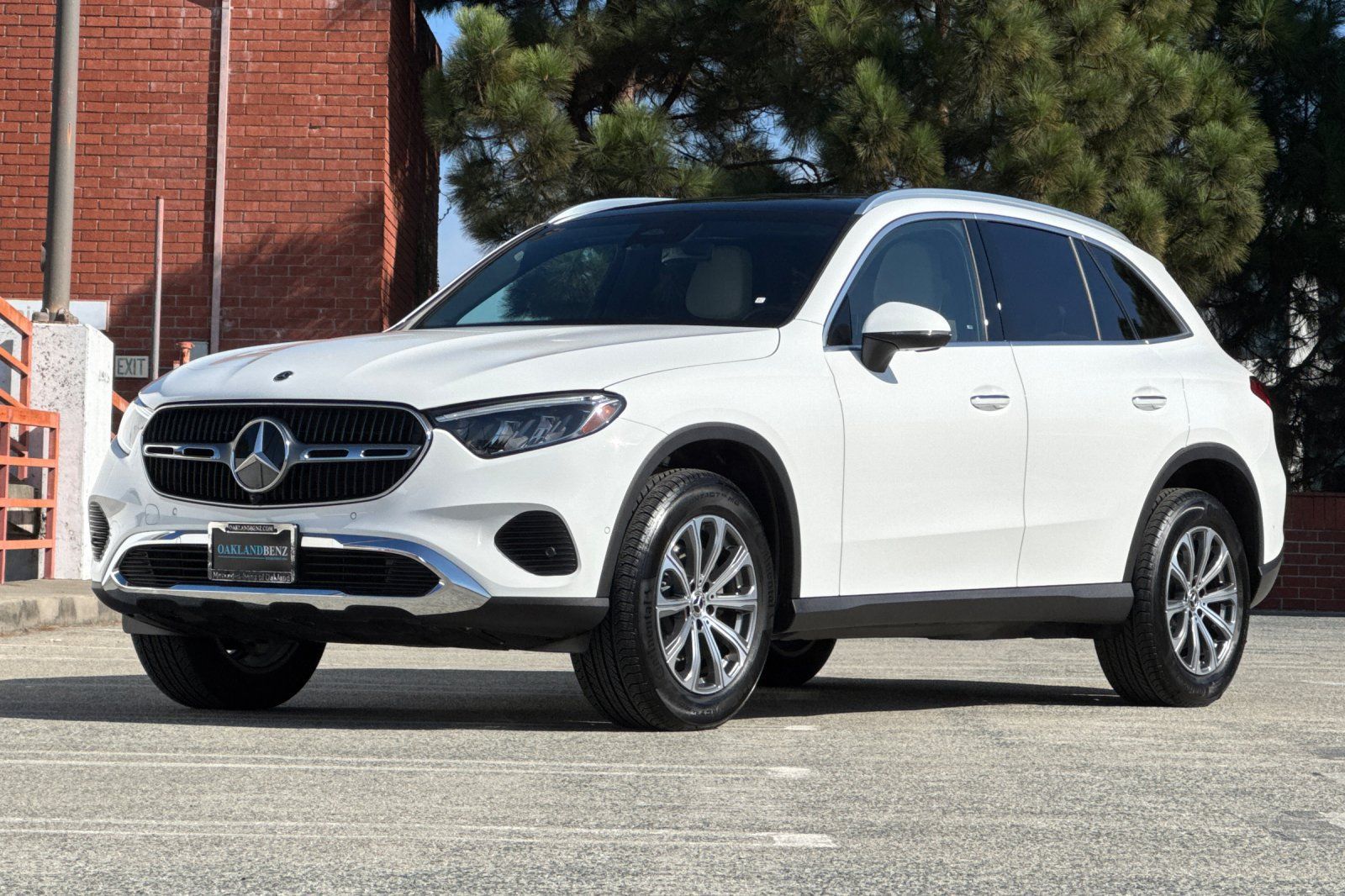 Used 2026 Mercedes-Benz GLC 300 4MATIC image 8