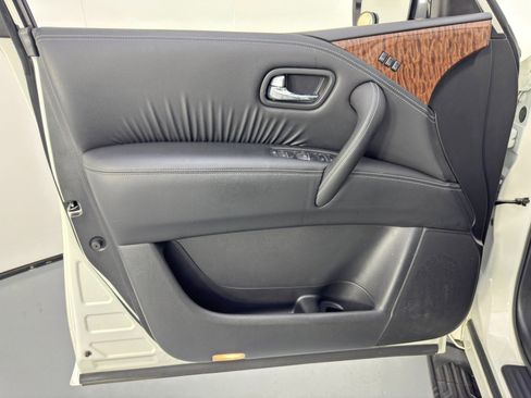 Used 2020 Nissan Armada SL w/ Premium Package image 43