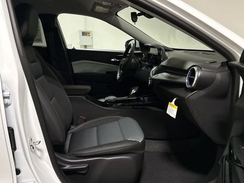 New 2026 Chevrolet Trax LT w/ LT Convenience Package image 21