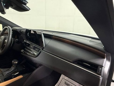 Used 2025 Lexus ES 350 350 w/ Premium Package image 32