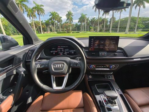 Used 2022 Audi Q5 2.0T Prestige w/ Prestige Package AWD/4WD image 7