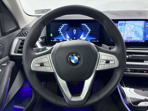 Used 2023 BMW X7 xDrive40i w/ Premium Package AWD/4WD image 19