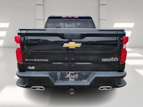 Used 2023 Chevrolet Silverado 1500 High Country w/ Technology Package image 6