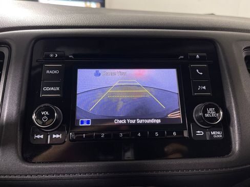 Used 2016 Honda HR-V LX image 21