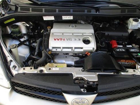 Used 2005 Toyota Sienna LE w/ LE Pkg 1 FWD image 22
