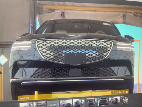 Used 2025 Genesis Electrified GV70 Advanced w/ Prestige Package image 2