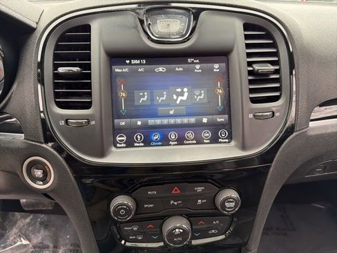 Used 2018 Chrysler 300 S w/ 300S Premium Group image 19