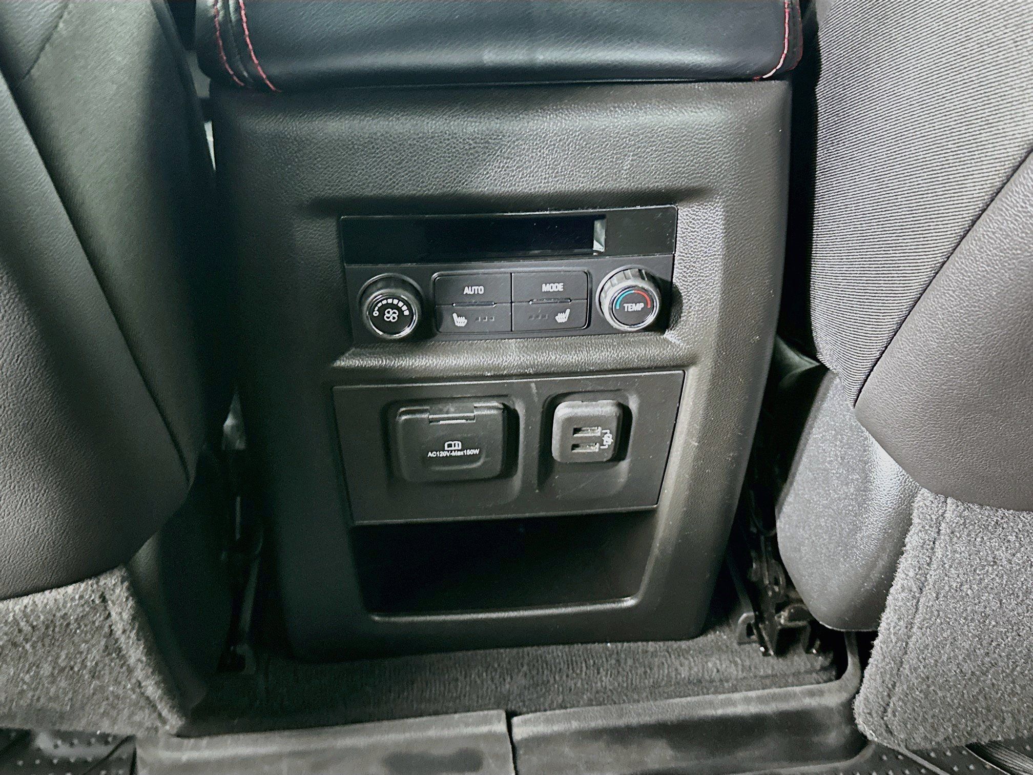 Used 2023 Chevrolet Traverse Premier w/ Redline Edition AWD/4WD image 29