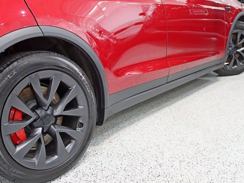 Used 2024 Tesla Model X Plaid image 12