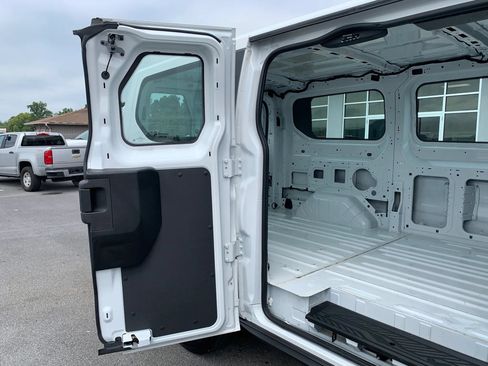 Used 2016 Ford Transit 150 130 Low Roof RWD image 26