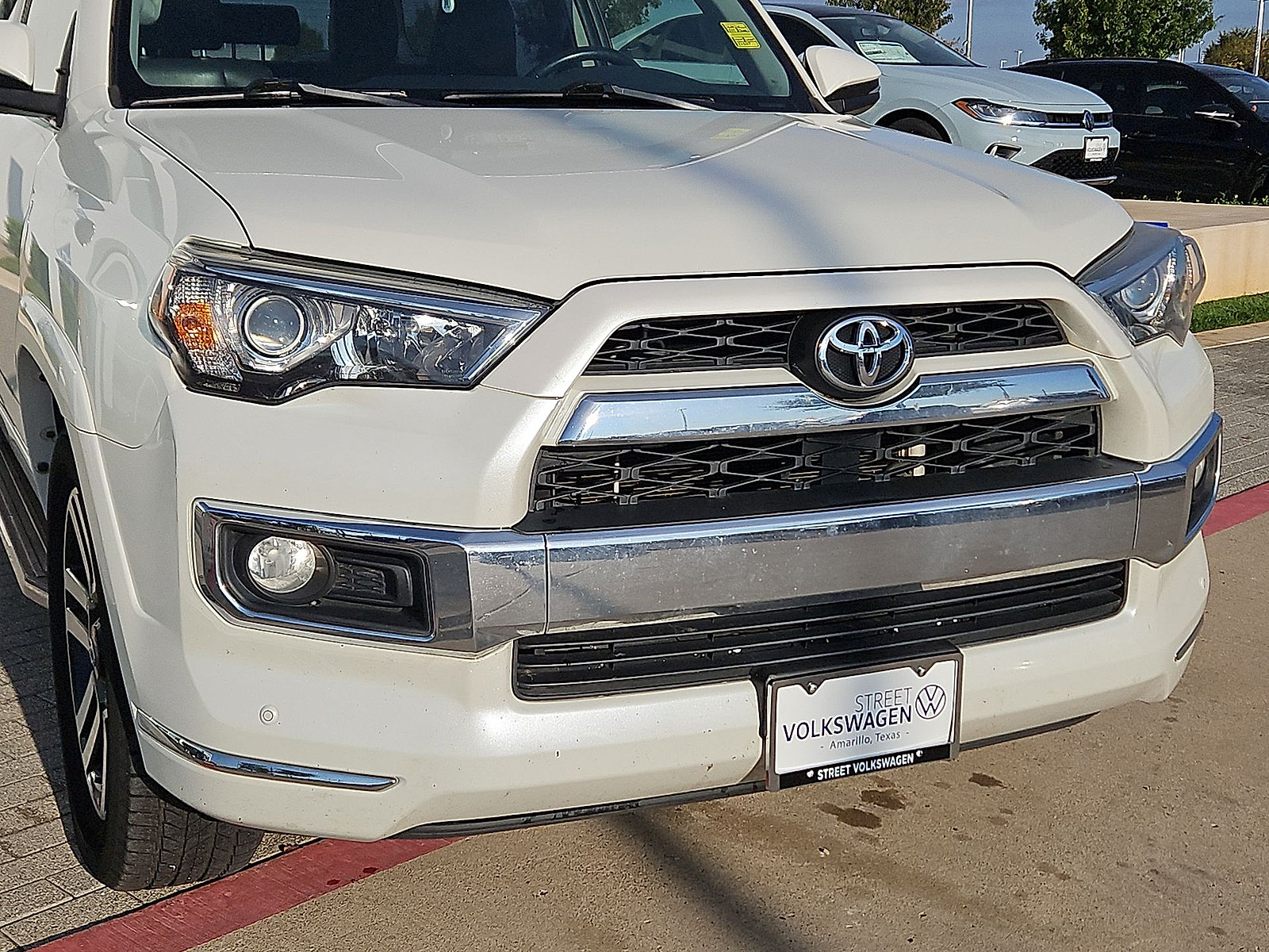 Used 2015 Toyota 4Runner Limited AWD/4WD image 10