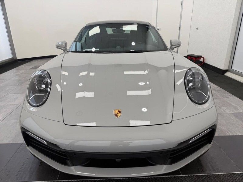Used 2024 Porsche 911 Carrera w/ Premium Package RWD image 12