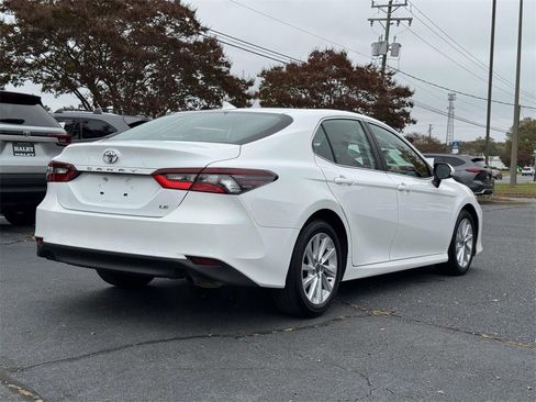 Used 2024 Toyota Camry LE image 20
