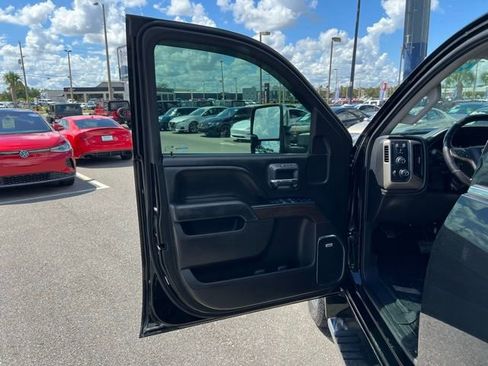 Used 2018 GMC Sierra 2500 Denali image 21