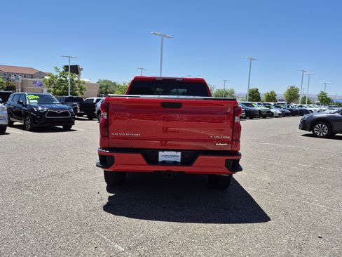 Used 2022 Chevrolet Silverado 1500 Custom AWD/4WD image 4