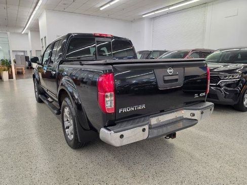 Used 2019 Nissan Frontier SL AWD/4WD image 7