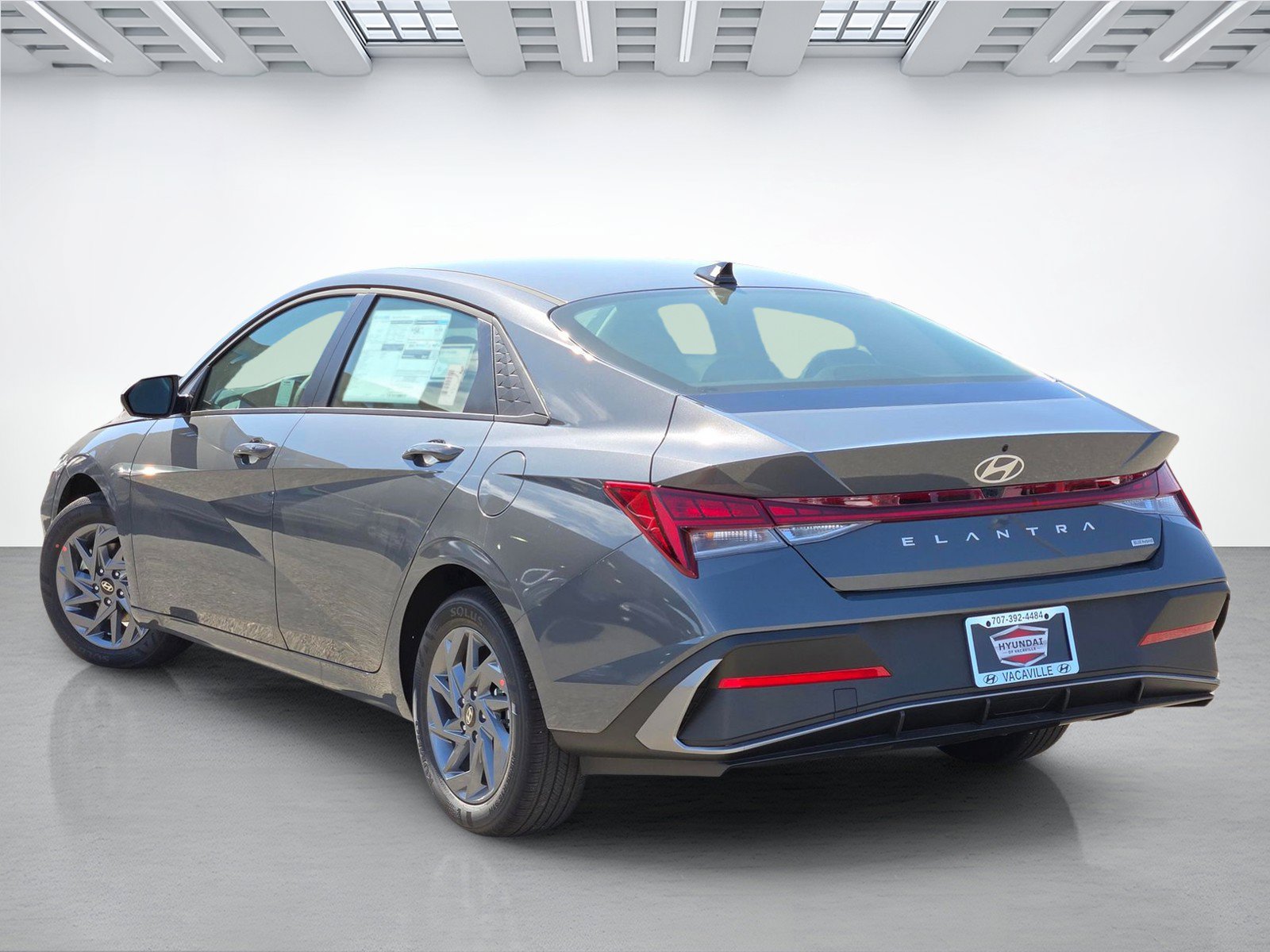 New 2026 Hyundai Elantra Hybrid FWD image 6