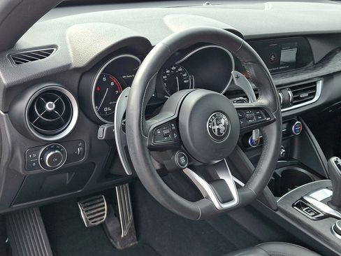 Used 2023 Alfa Romeo Stelvio Sprint AWD/4WD image 25