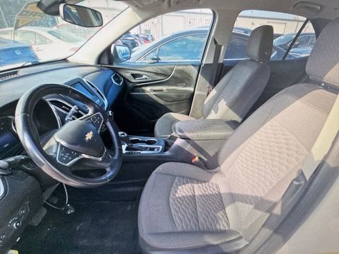 Used 2020 Chevrolet Equinox LT image 6
