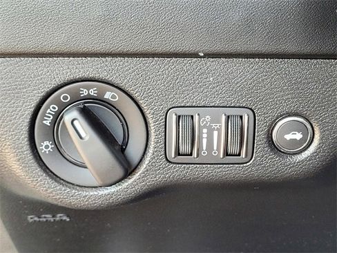 Used 2022 Dodge Charger Scat Pack image 32