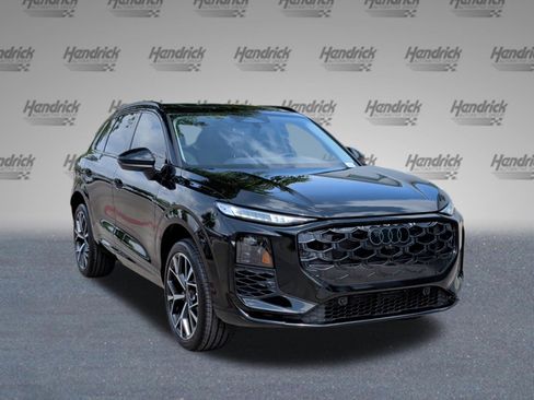 Used 2026 Audi Q3 quattro 2.0T AWD/4WD image 2