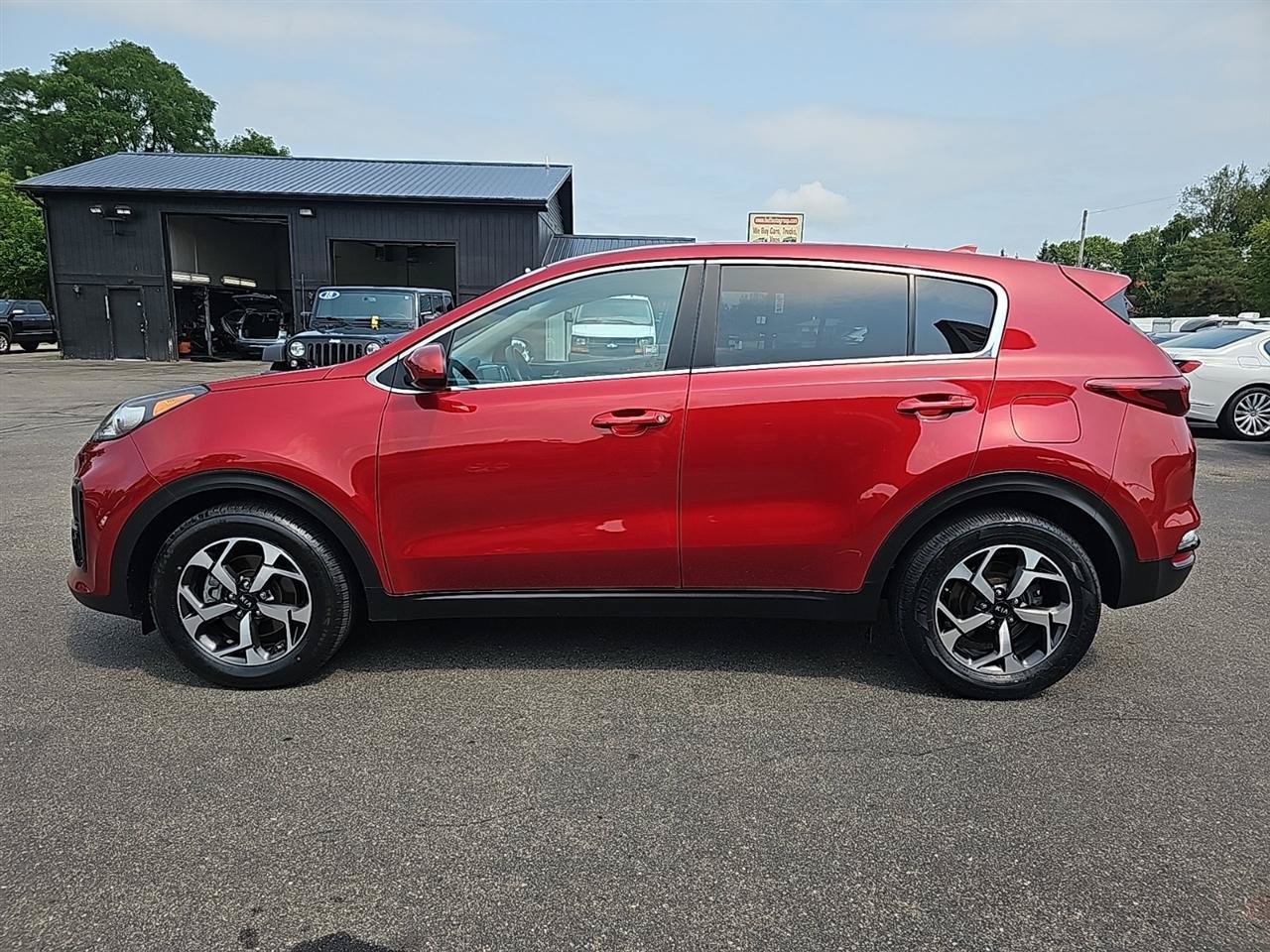 Used 2022 Kia Sportage LX FWD image 6