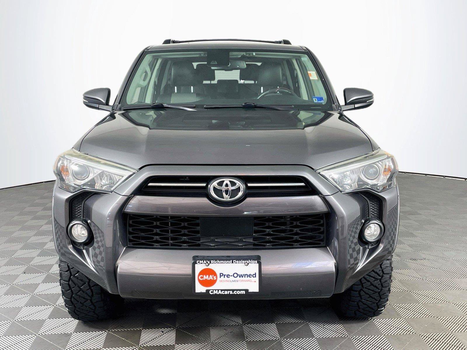 Used 2020 Toyota 4Runner SR5 Premium w/ Moonroof Package AWD/4WD image 2