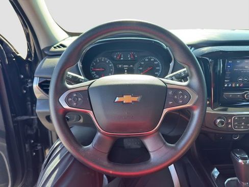 Used 2020 Chevrolet Traverse LS FWD image 10