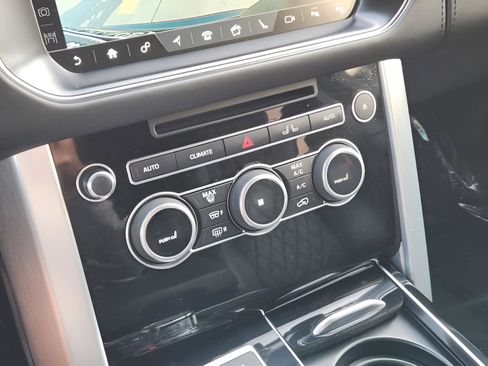 Used 2017 Land Rover Range Rover SV Autobiography Dynamic image 15