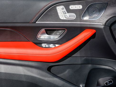 New 2026 Mercedes-Benz GLE 53 AMG 4MATIC Coupe image 21