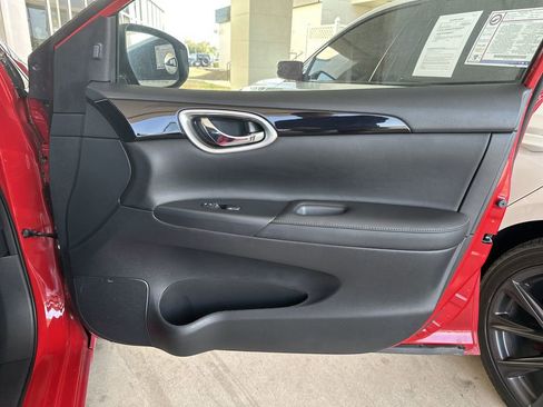 Used 2016 Nissan Sentra SL w/ Technology Package image 36