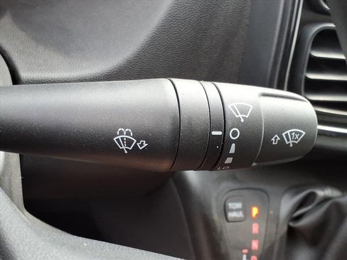 Used 2025 RAM ProMaster 2500 w/ Convenience Group image 18