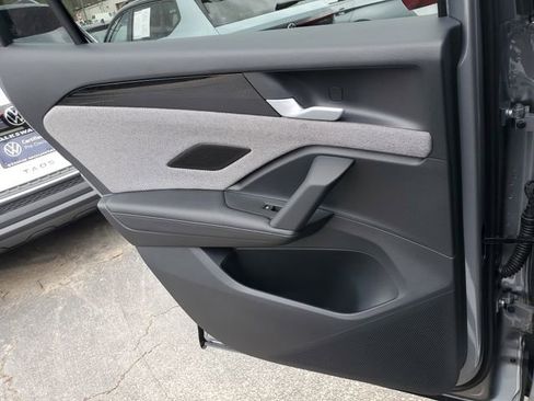 New 2026 Volkswagen Tiguan S FWD image 13