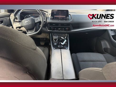 Used 2025 Nissan Rogue SV AWD/4WD image 25